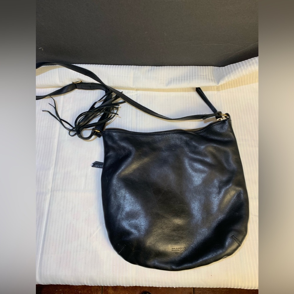 Margot New York Midnight Black Leather Shoulder Bag. EC